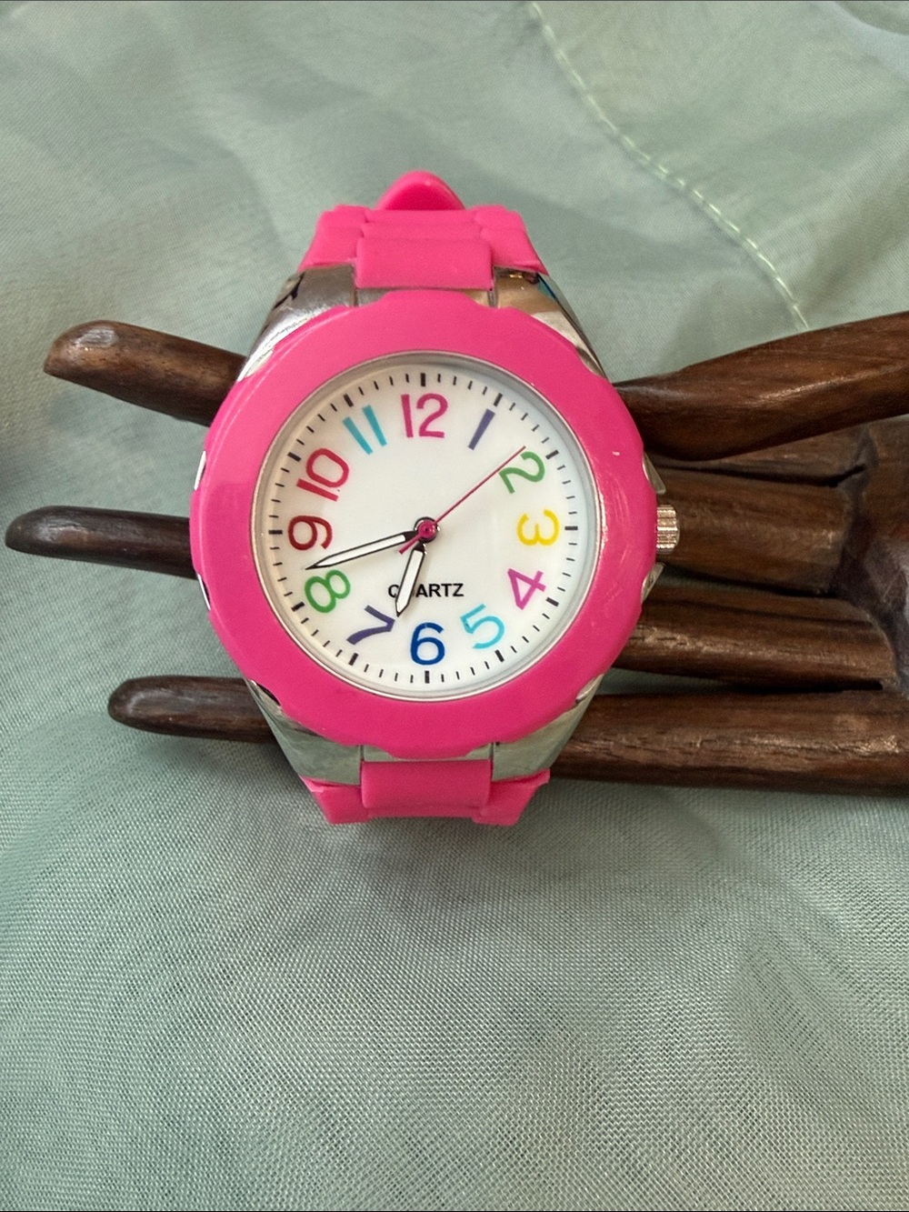 Vintage Geneva Watch Women’s GENWM1056 Rainbow Multicolor Jelly Silicone Sport.